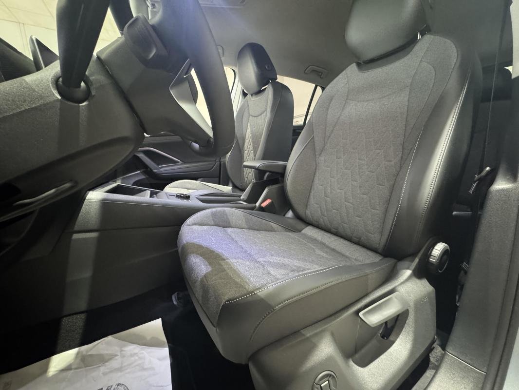 Volkswagen Tiguan - Photo 21
