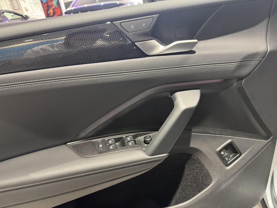 Volkswagen Tiguan - Photo 34