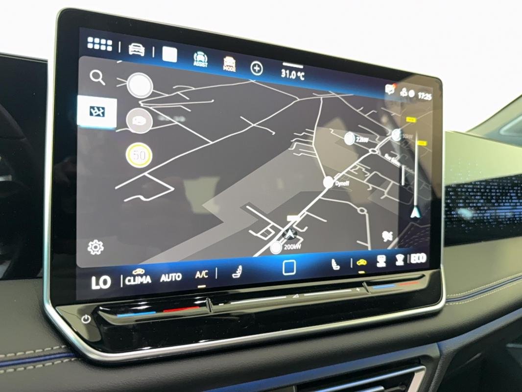 Volkswagen Tiguan - Photo 15