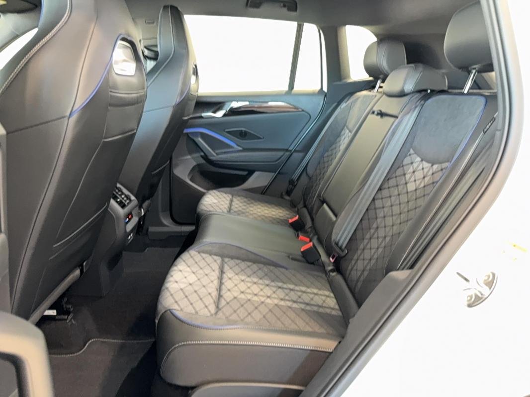 Volkswagen Tiguan - Photo 19