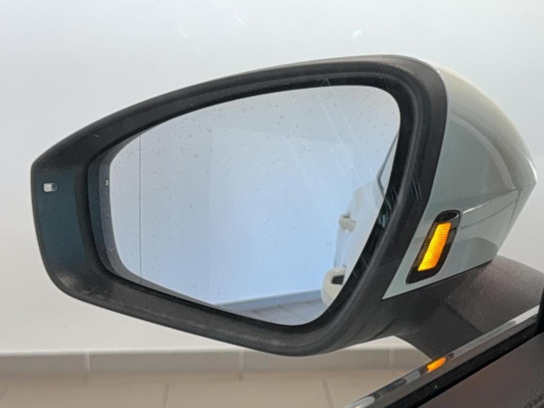 Volkswagen Tiguan - Photo 9
