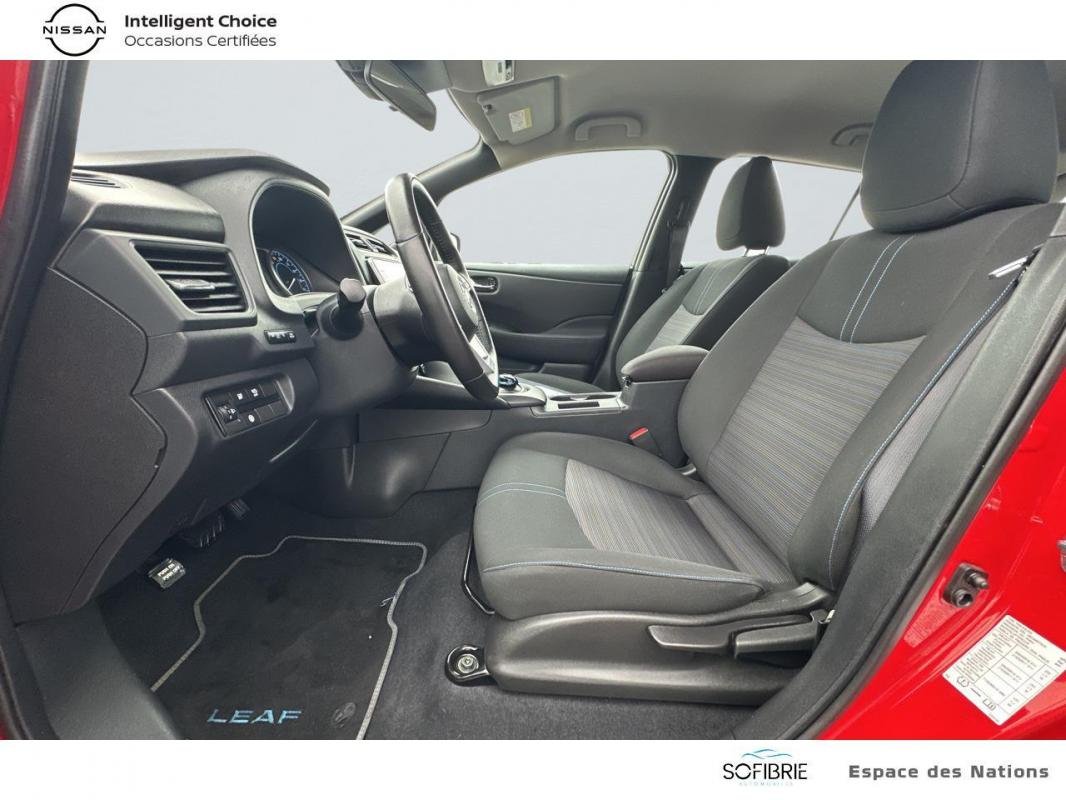 Nissan Leaf - Photo 11