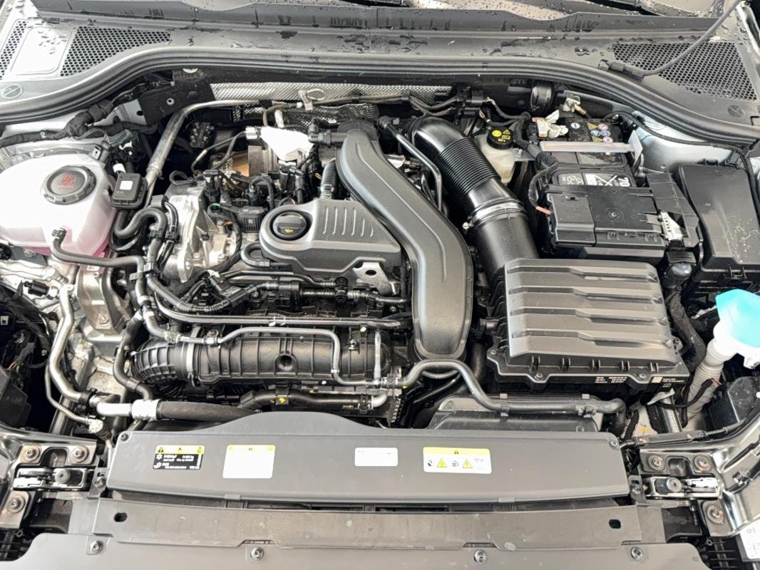 Skoda Superb Combi - Photo 25