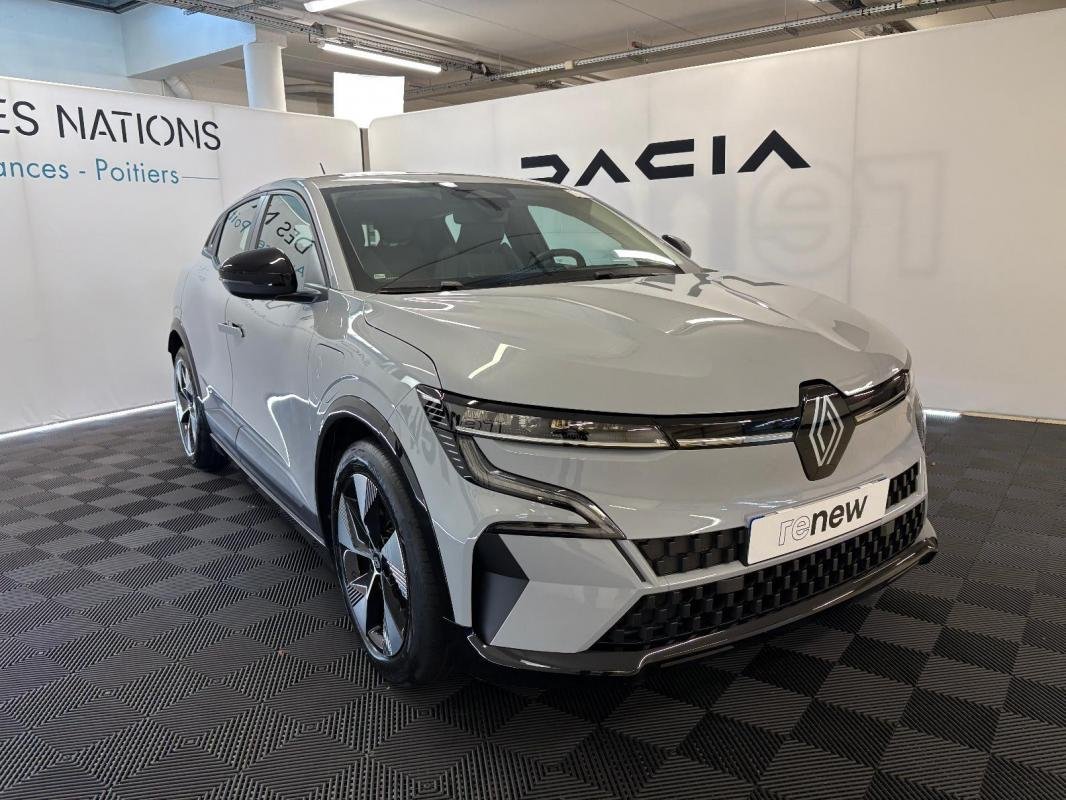 Renault Mégane E-TECH - Photo 11