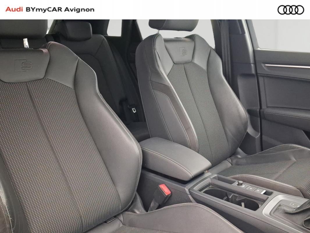 Audi Q3 - Photo 24