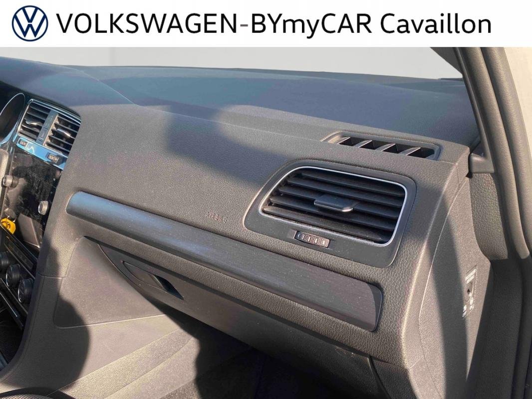 Volkswagen Golf - Photo 17