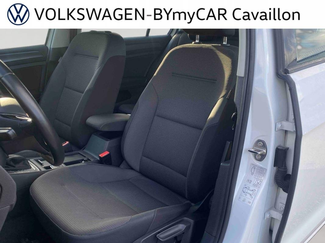 Volkswagen Golf - Photo 18