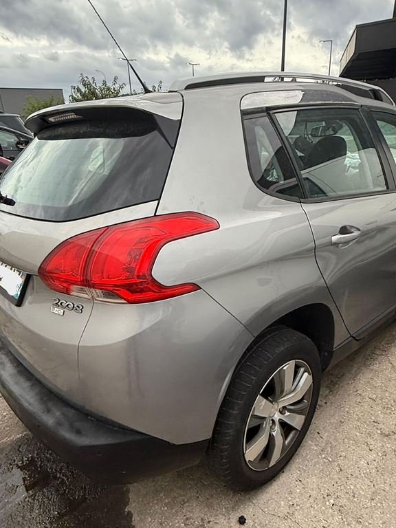 Peugeot 2008 - Photo 6