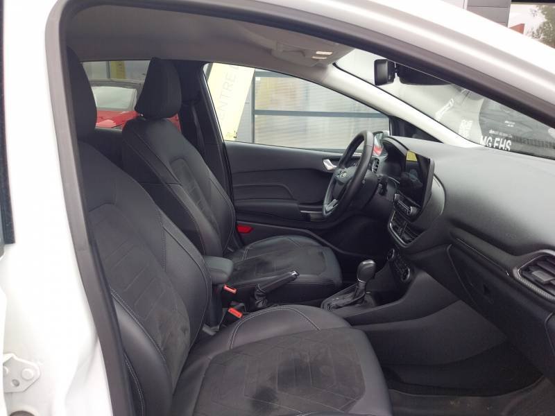 Ford Fiesta - Photo 11