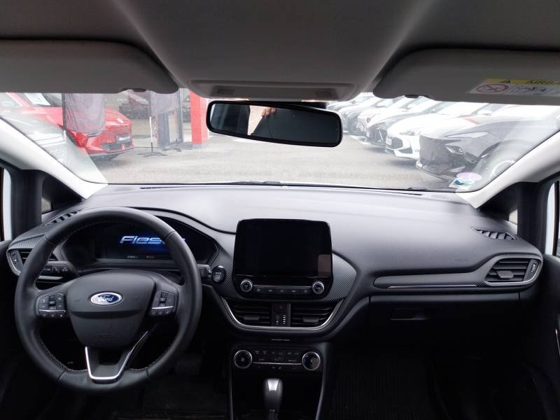 Ford Fiesta - Photo 10
