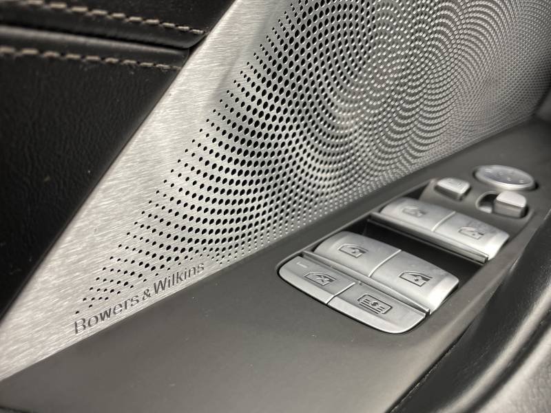 BMW Série 8 - Photo 37