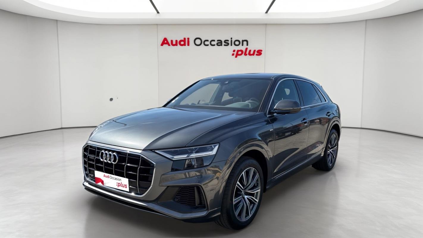 Audi Q8