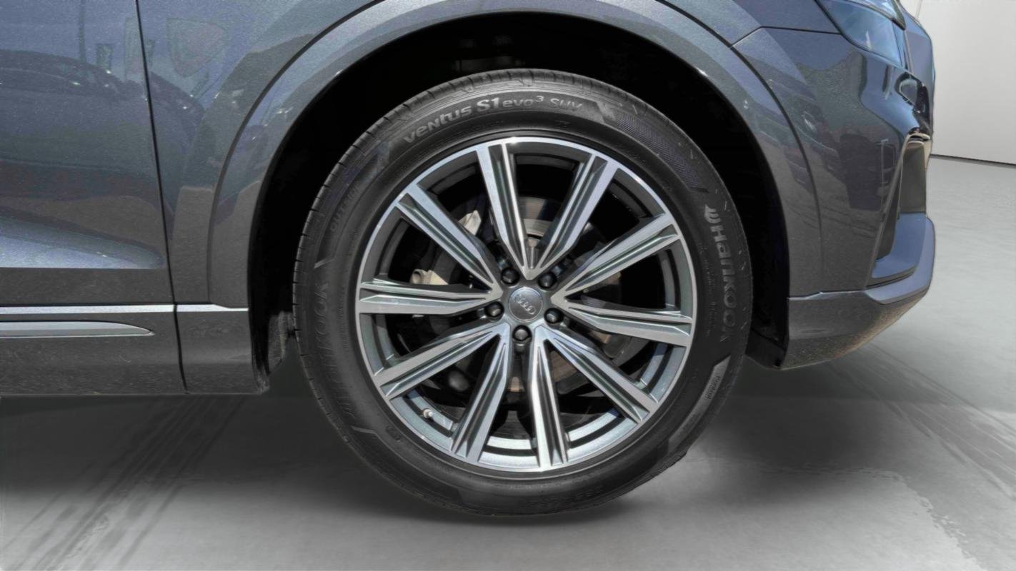 Audi Q8 - Photo 11