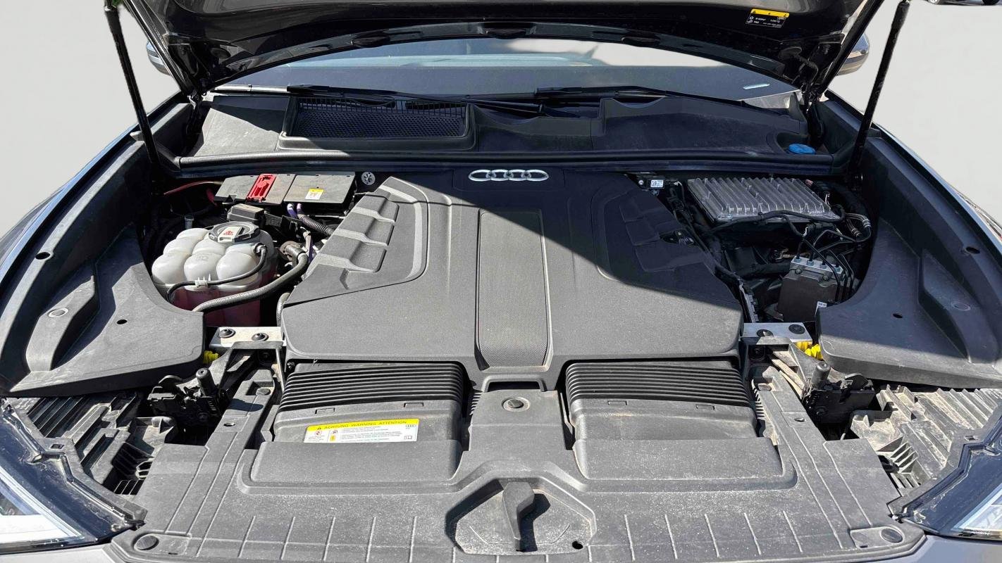 Audi Q8 - Photo 17