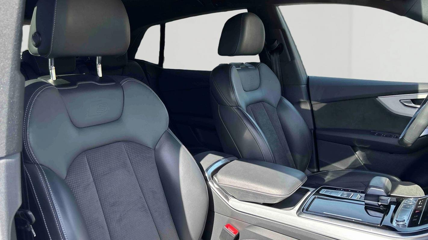 Audi Q8 - Photo 24