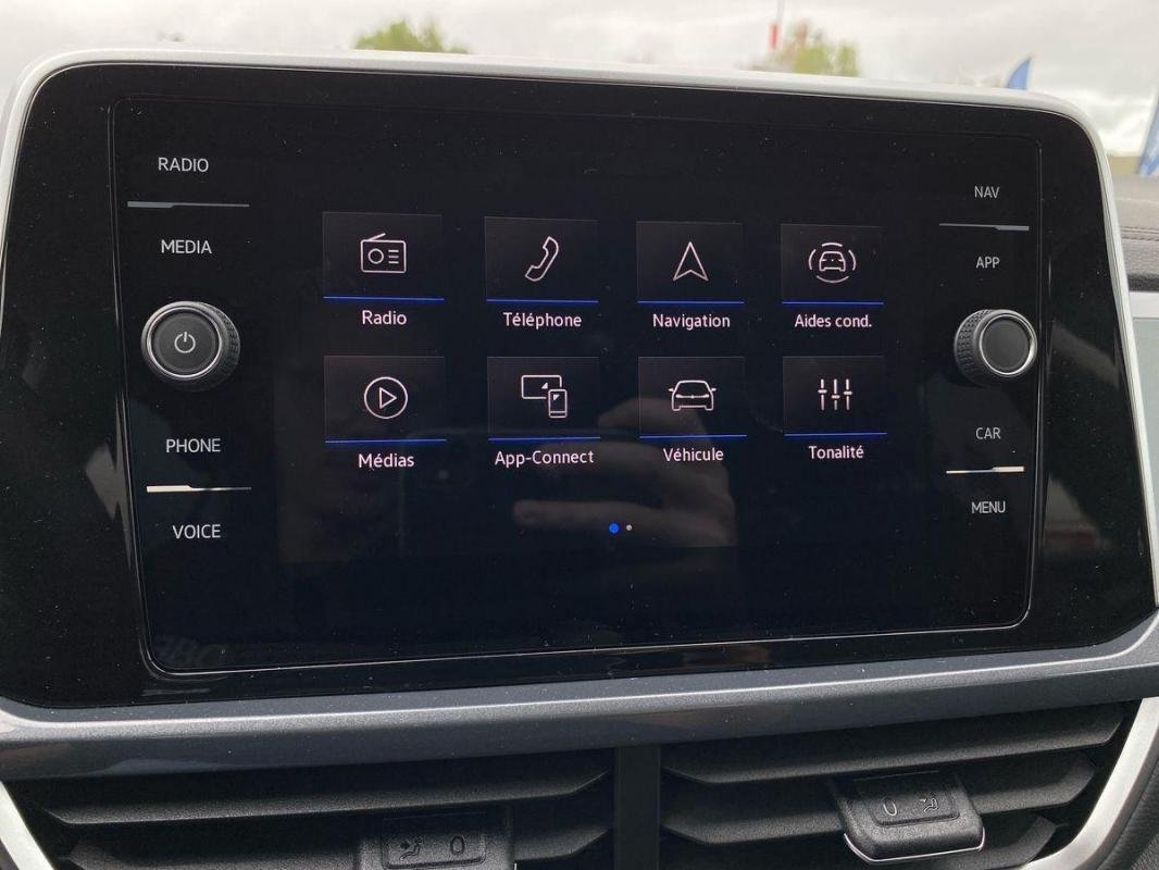 Volkswagen T-Roc - Photo 17