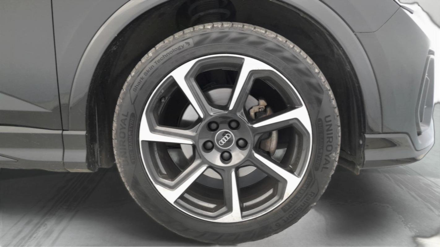 Audi Q3 Sportback - Photo 12