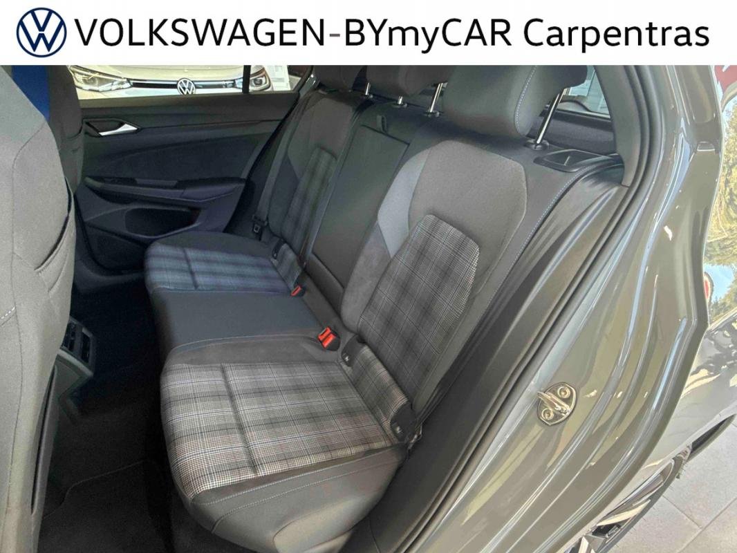 Volkswagen Golf - Photo 19