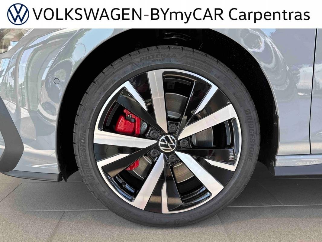 Volkswagen Golf - Photo 9