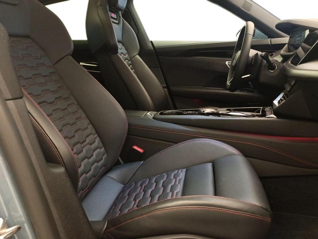 Audi e-tron gt - Photo 32