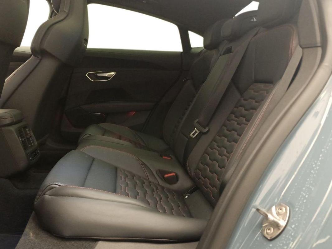 Audi e-tron gt - Photo 18
