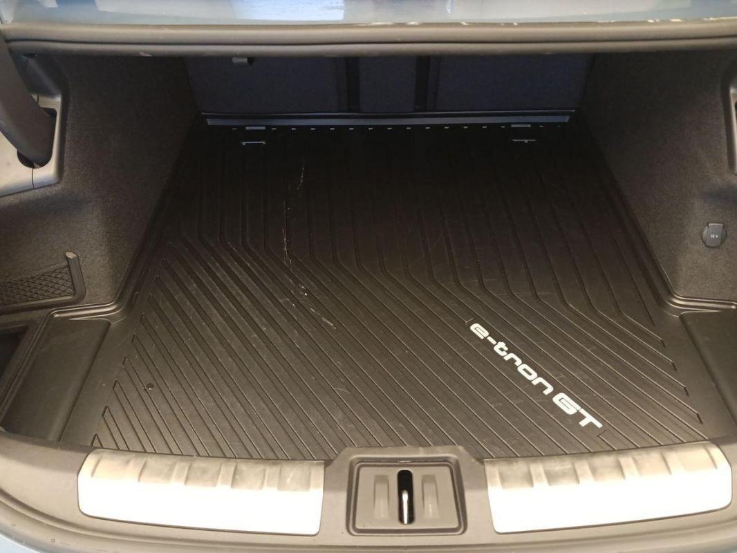 Audi e-tron gt - Photo 25