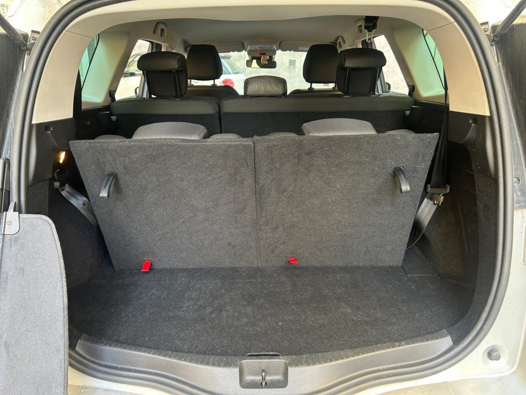 Renault Grand Scénic - Photo 15