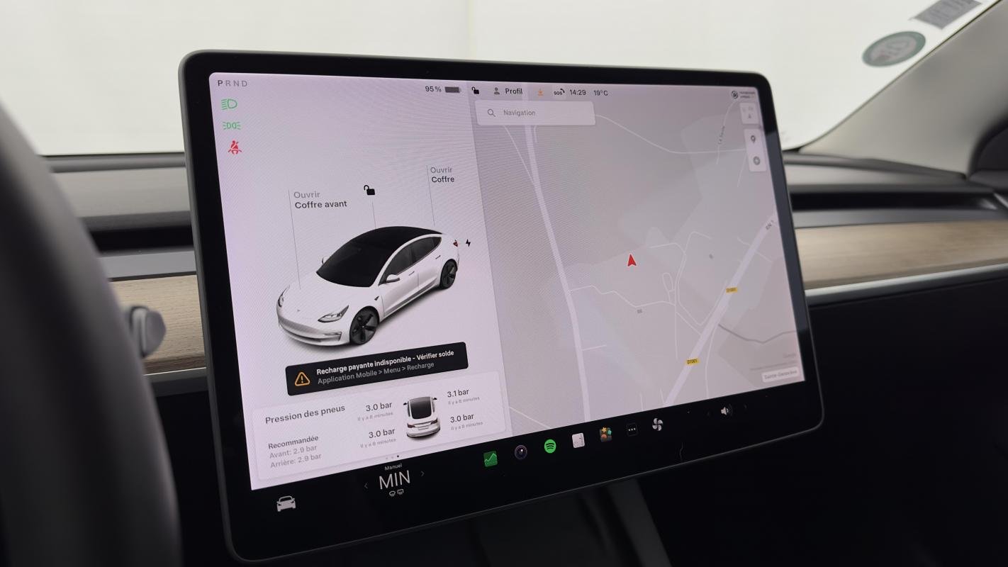 Tesla Model 3 - Photo 15