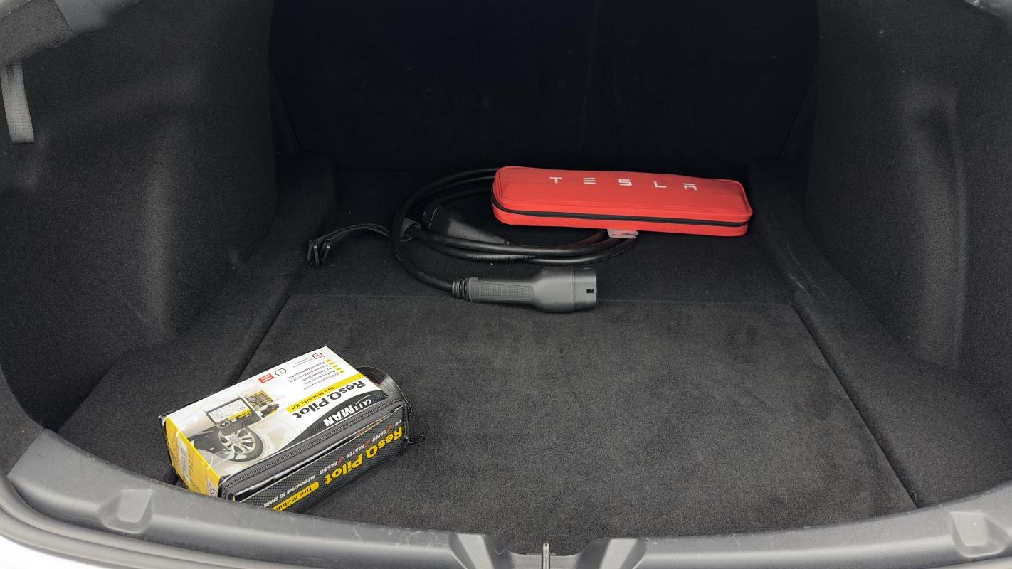 Tesla Model 3 - Photo 26