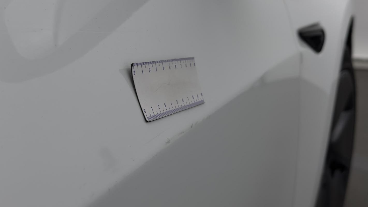 Tesla Model 3 - Photo 28