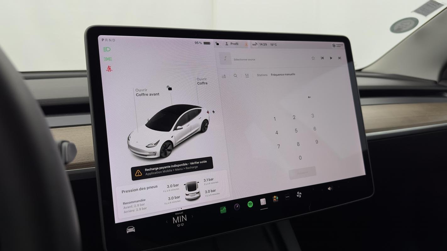 Tesla Model 3 - Photo 49