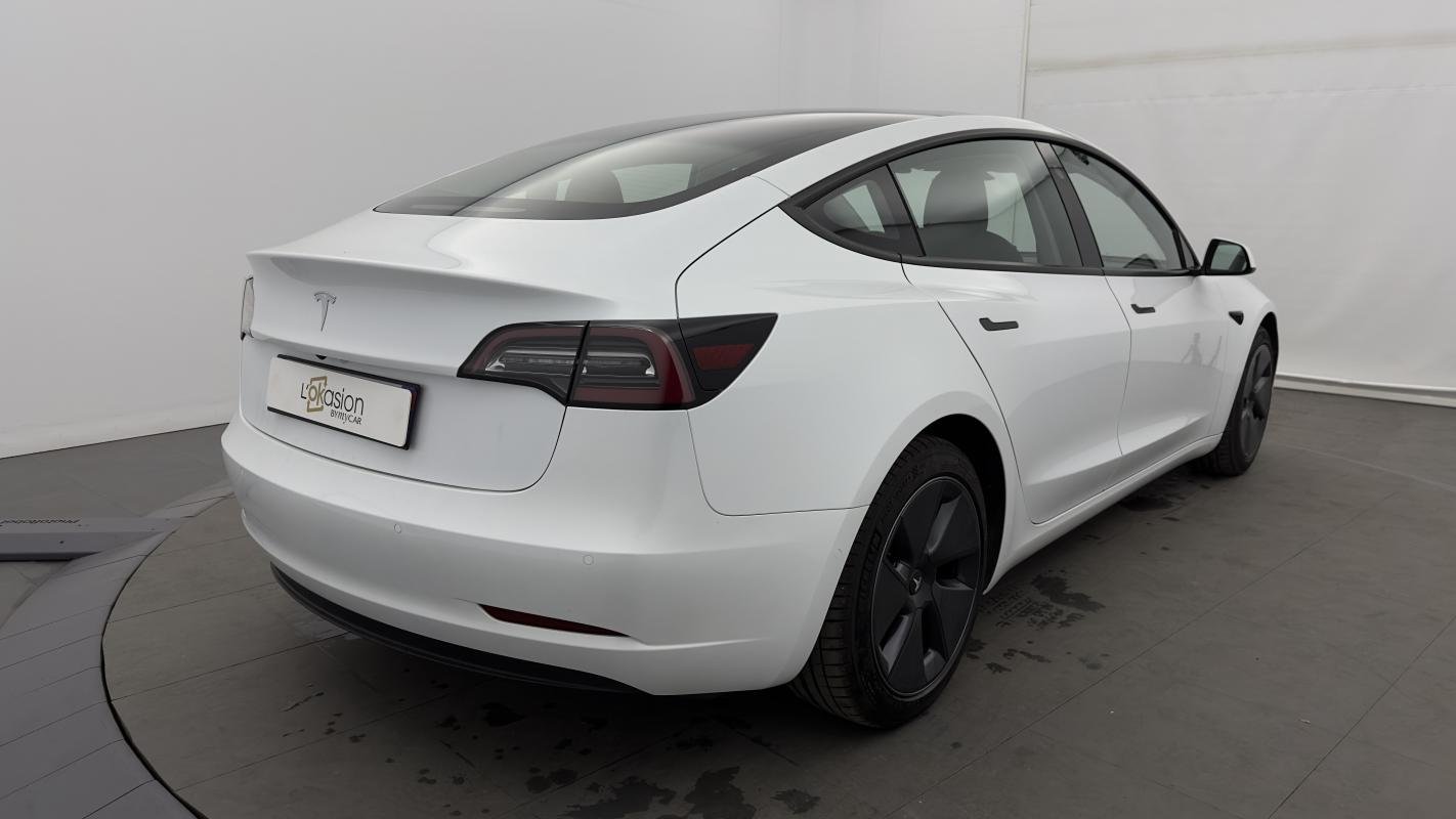 Tesla Model 3 - Photo 5