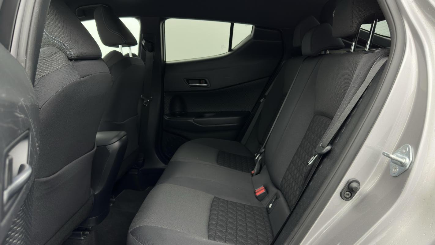 Toyota C-HR - Photo 12