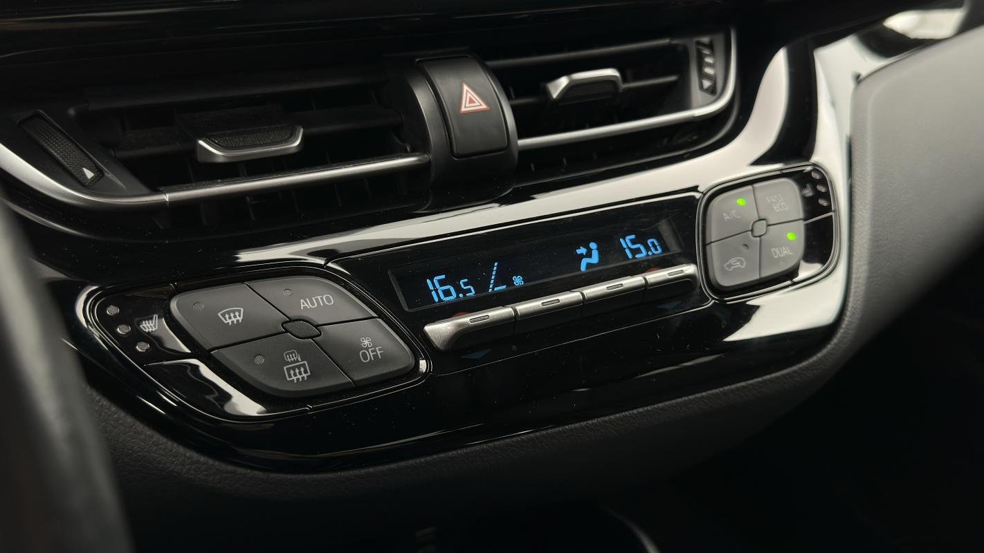 Toyota C-HR - Photo 28