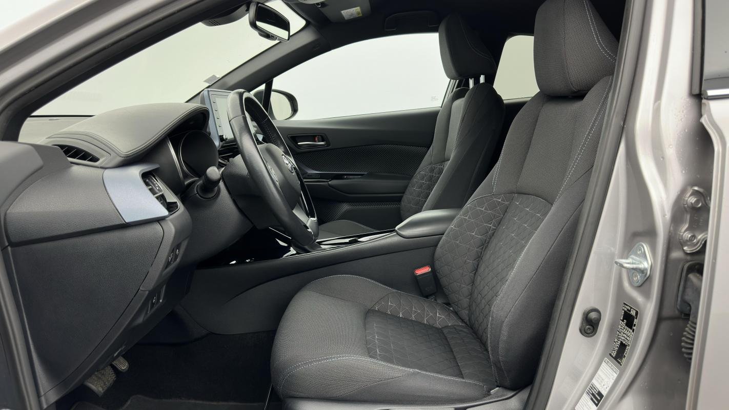 Toyota C-HR - Photo 10