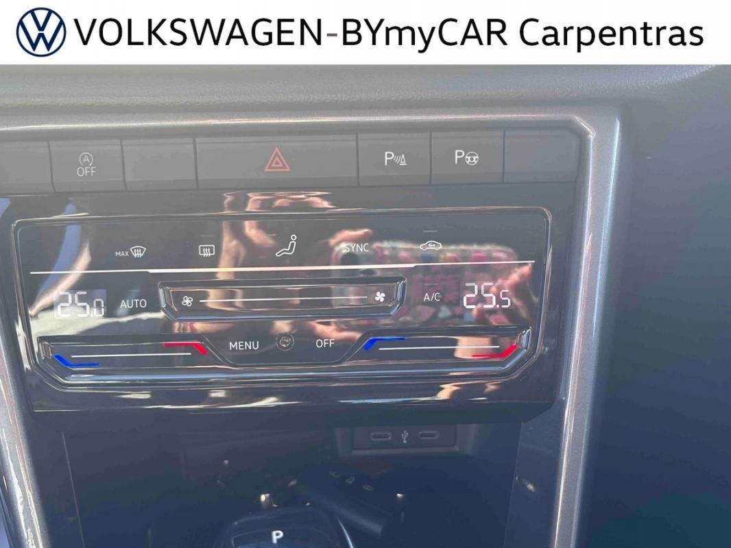 Volkswagen T-Roc - Photo 27