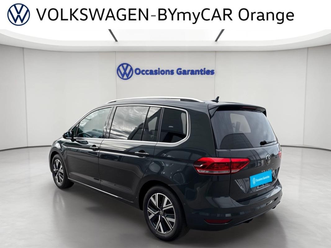 Volkswagen Touran - Photo 2