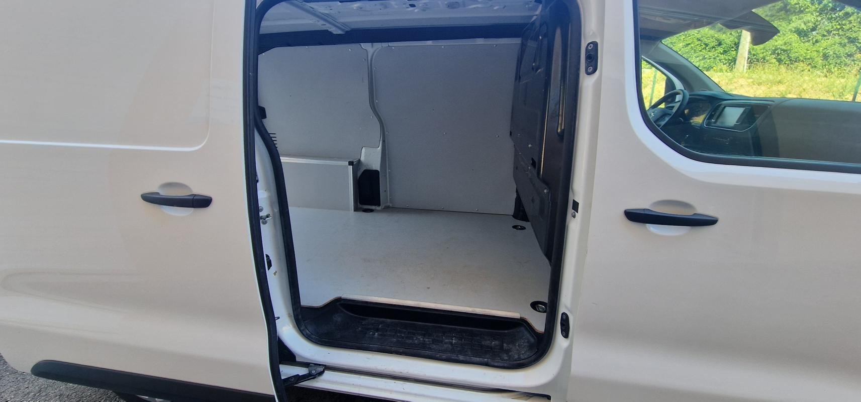 Opel Vivaro - Photo 14