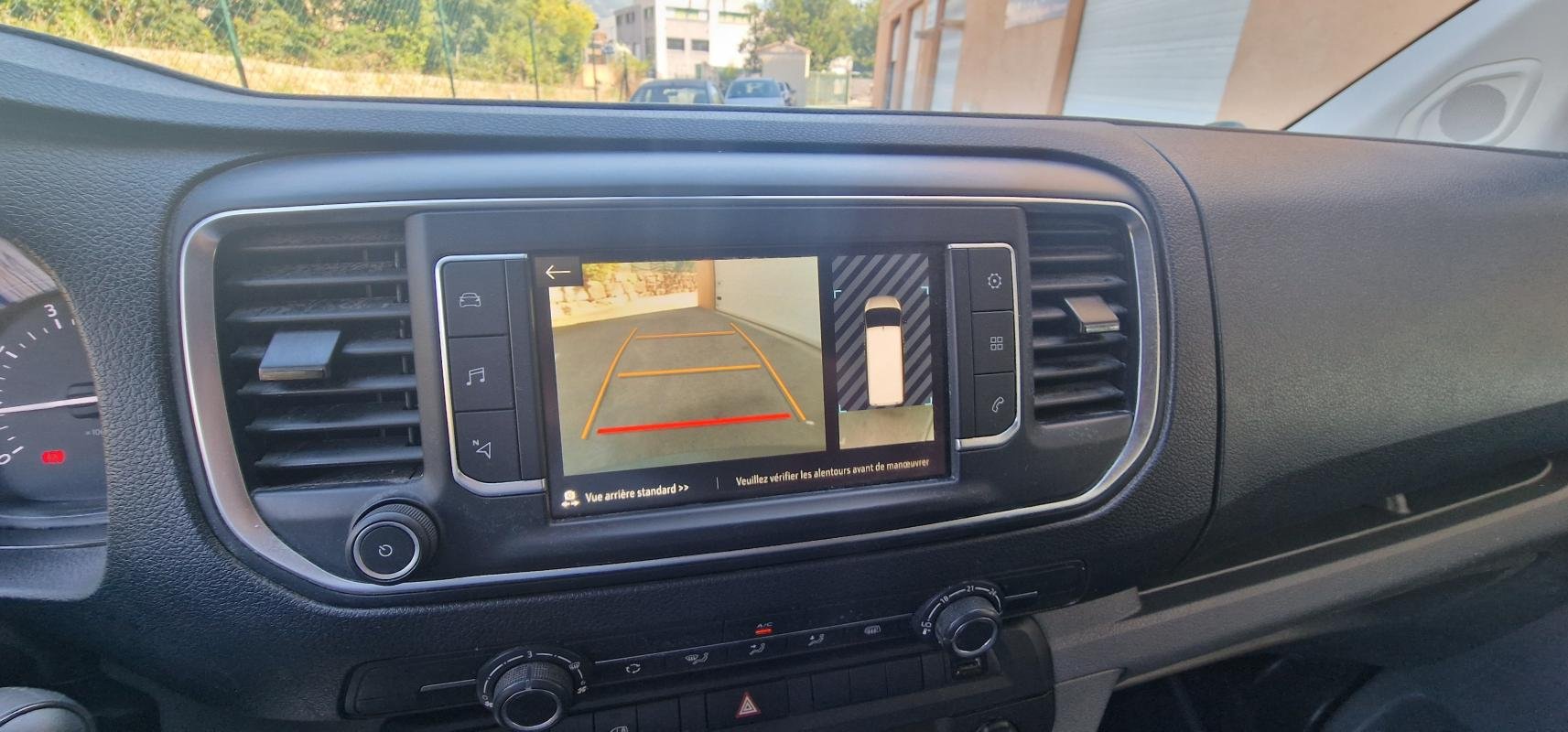 Opel Vivaro - Photo 16