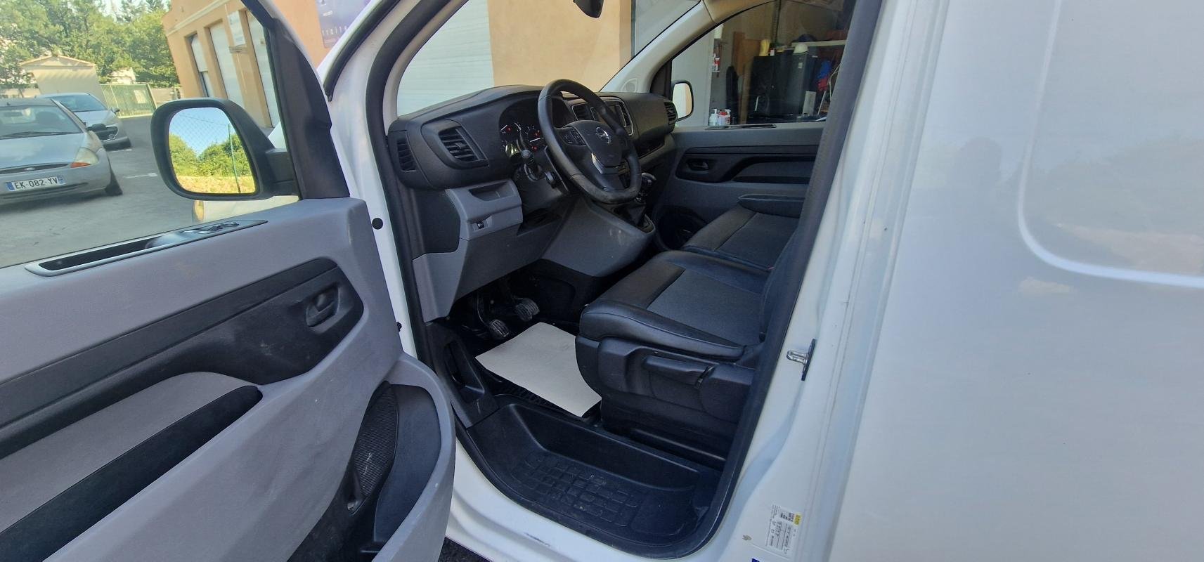 Opel Vivaro - Photo 8
