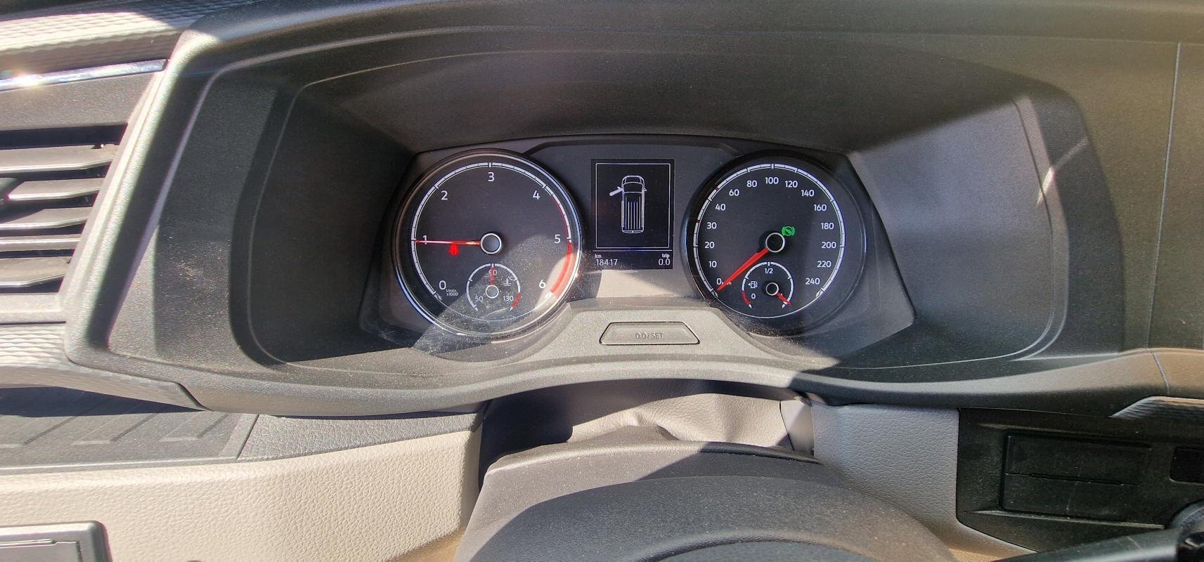 Volkswagen Transporter - Photo 11