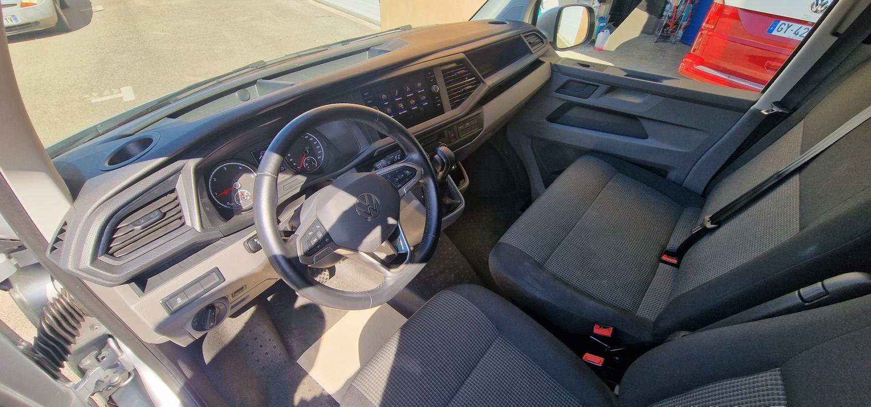 Volkswagen Transporter - Photo 24