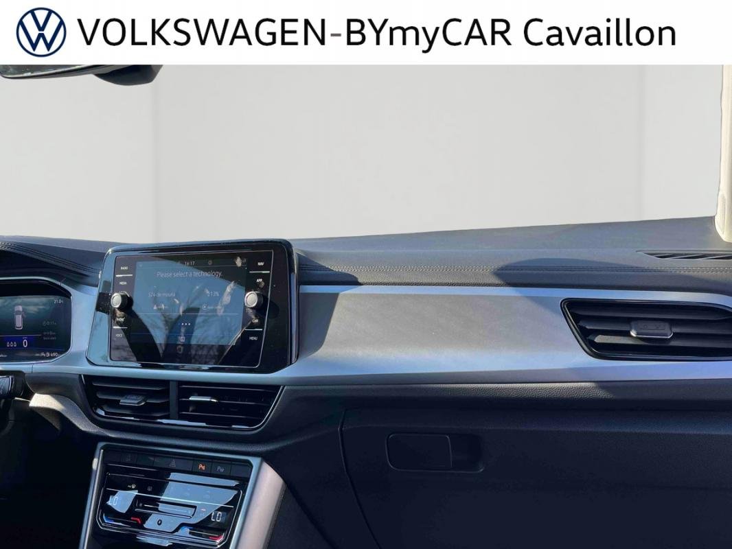 Volkswagen T-Roc - Photo 23