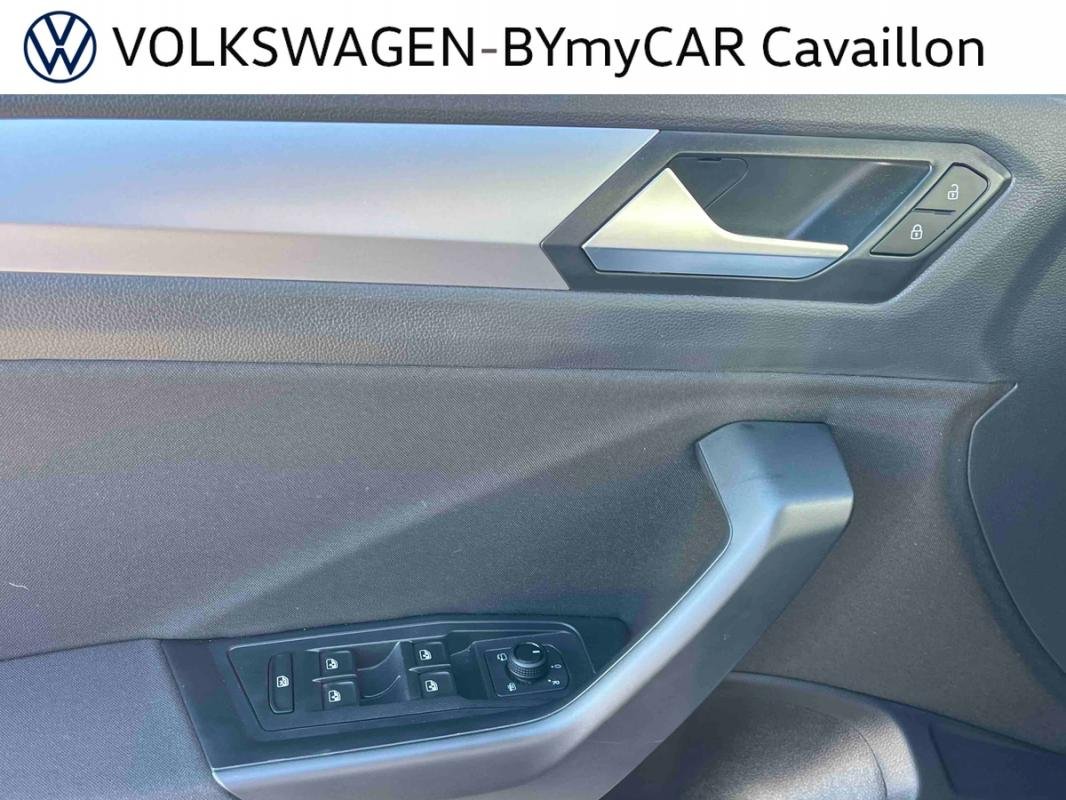 Volkswagen T-Roc - Photo 27