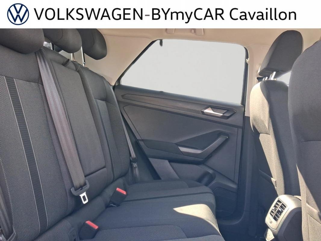 Volkswagen T-Roc - Photo 22