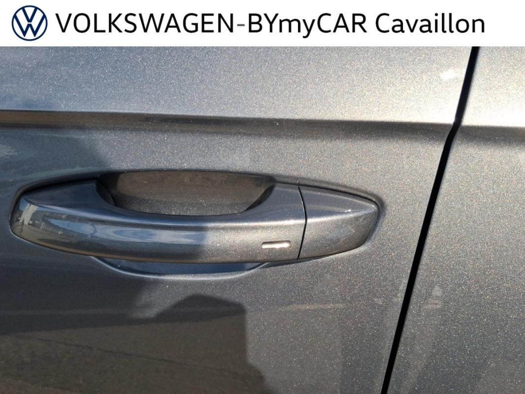 Volkswagen T-Roc - Photo 26