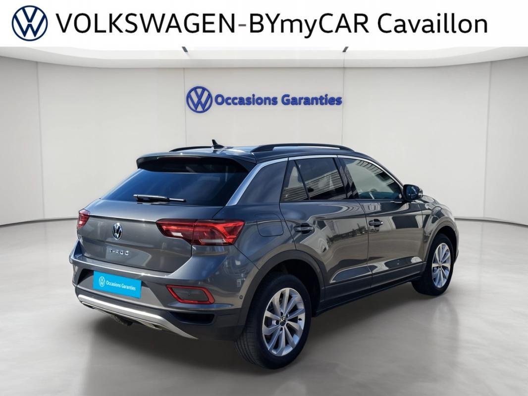 Volkswagen T-Roc - Photo 4
