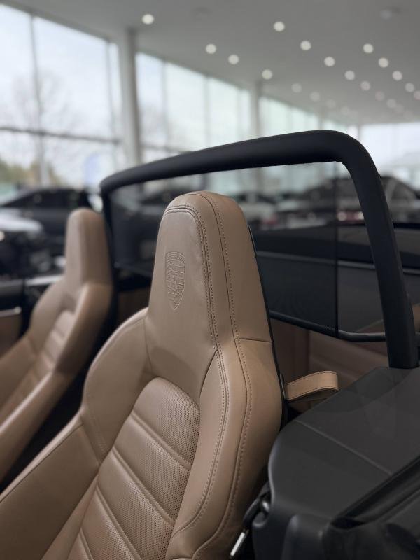 Porsche 911 - Photo 18