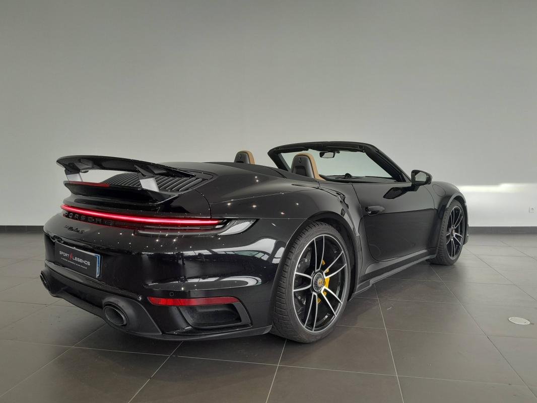 Porsche 911 - Photo 3