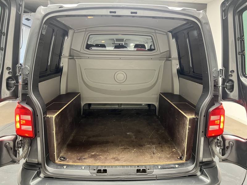 Volkswagen Transporter - Photo 13
